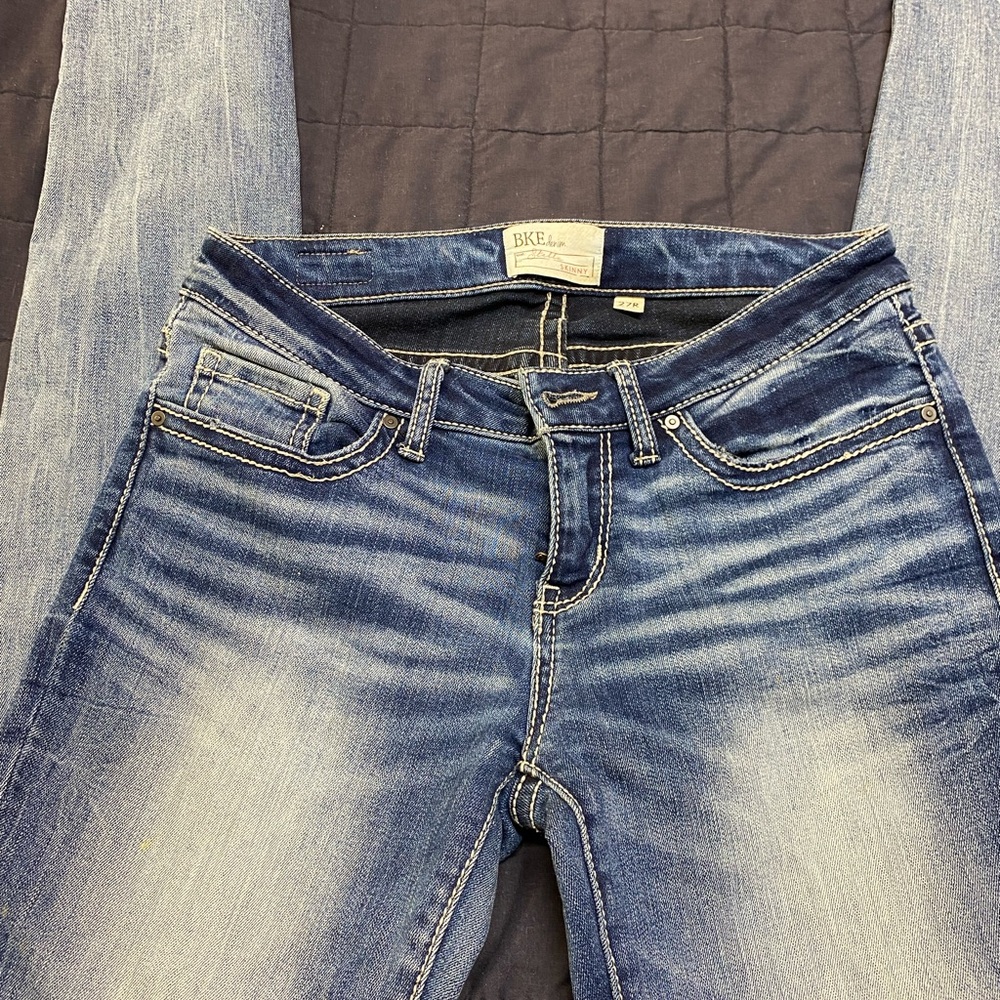 BKE Stella Skinny 27r medium stonewashed denim jeans.